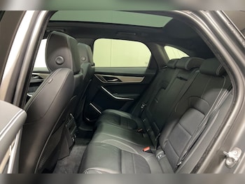 Used Jaguar F-Pace 2024 for sale - 76982176: Photo