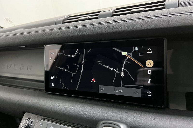 Used Land Rover Defender 2023 for sale - 77137810: Photo 11