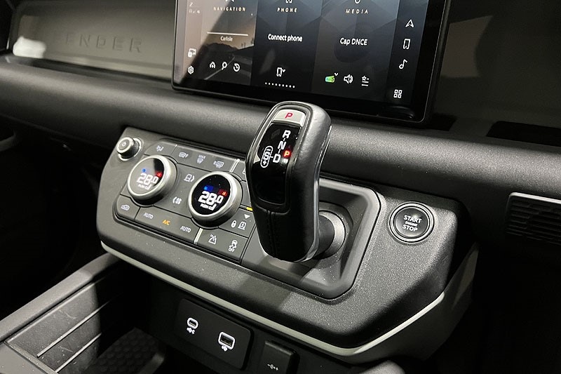 Used Land Rover Defender 2023 for sale - 77137810: Photo 13