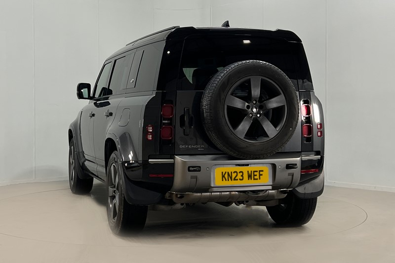 Used Land Rover Defender 2023 for sale - 77137810: Photo 2