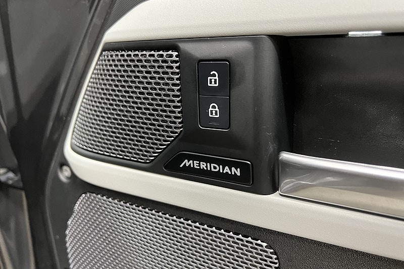 Used Land Rover Defender 2023 for sale - 77137810: Photo 23