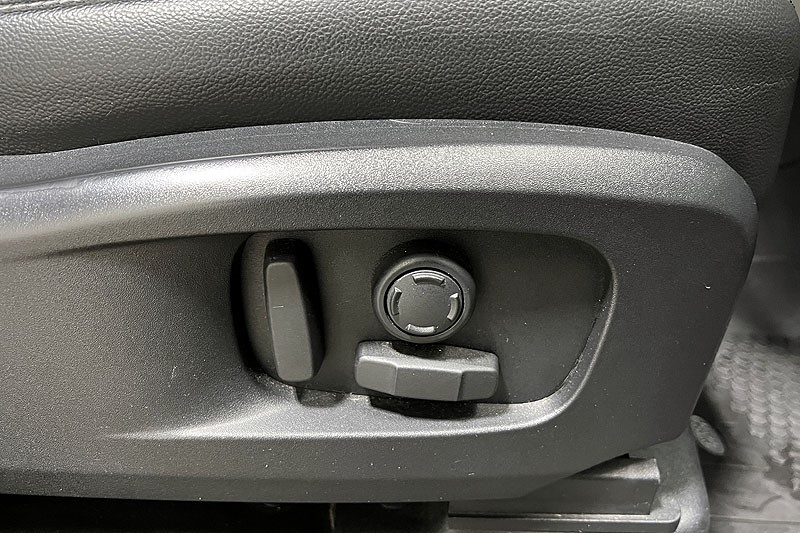 Used Land Rover Defender 2023 for sale - 77137810: Photo 25