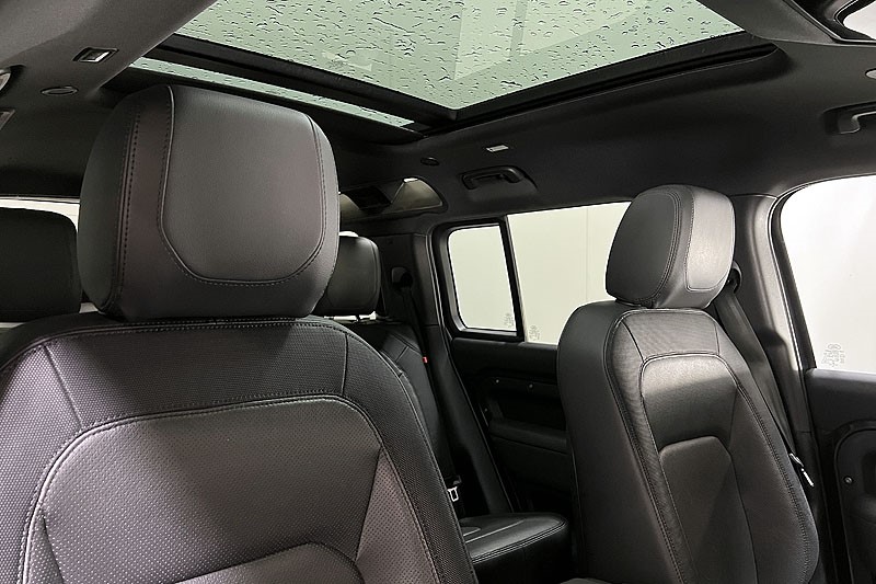 Used Land Rover Defender 2023 for sale - 77137810: Photo 27