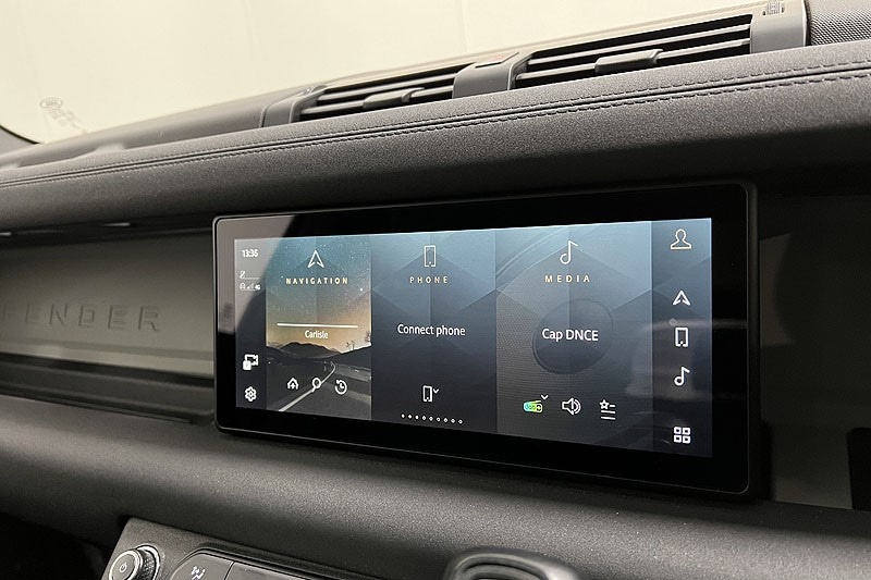 Used Land Rover Defender 2023 for sale - 77137810: Photo 32