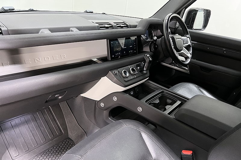 Used Land Rover Defender 2023 for sale - 77137810: Photo 39