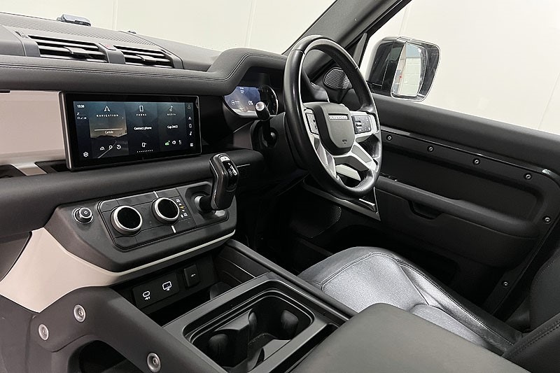 Used Land Rover Defender 2023 for sale - 77137810: Photo 40