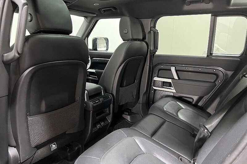 Used Land Rover Defender 2023 for sale - 77137810: Photo 41