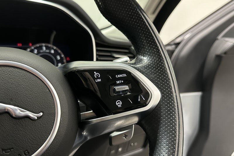 Used Jaguar F-Pace 2021 for sale - 76981594: Photo 29