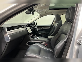 Used Jaguar F-Pace 2021 for sale - 76981594: Photo