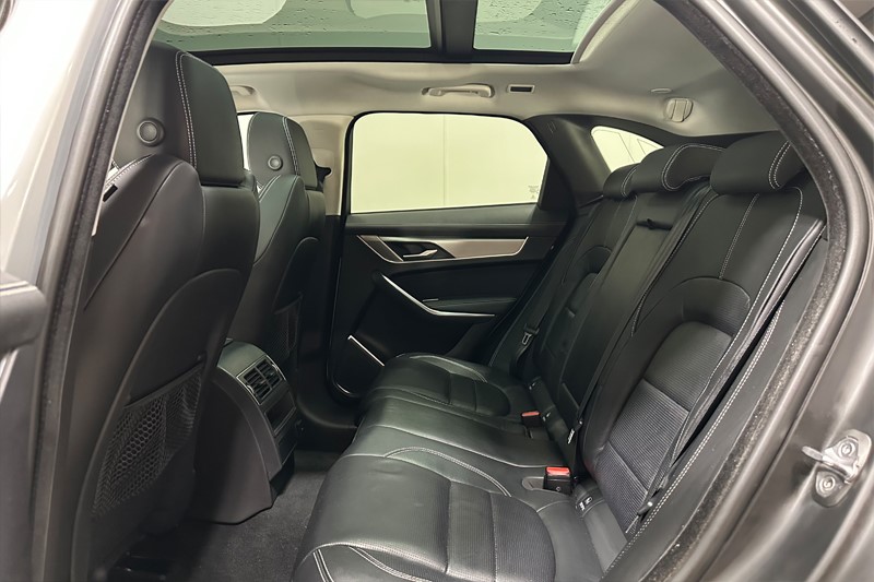 Used Jaguar F-Pace 2021 for sale - 76981594: Photo 4