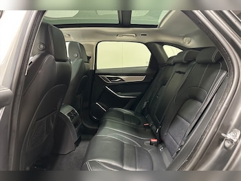 Used Jaguar F-Pace 2021 for sale - 76981594: Photo