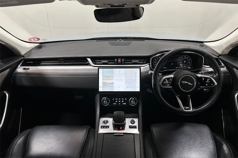 Used Jaguar F-Pace 2021 for sale - 76981594: Photo 9