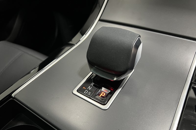 Used Land Rover Range Rover Velar 2024 for sale - 77375919: Photo 13