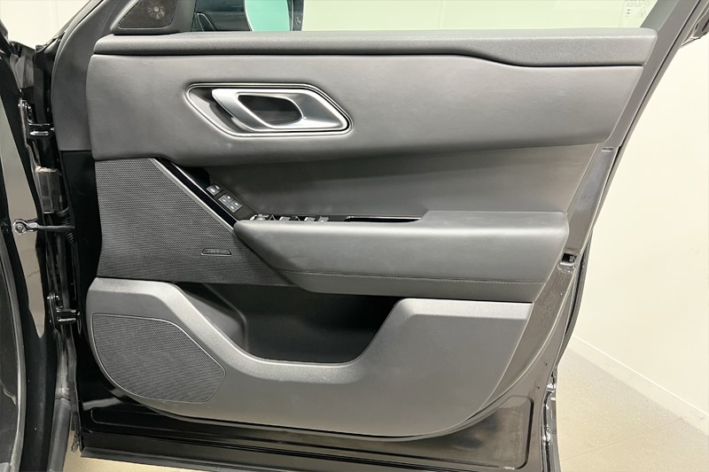 Used Land Rover Range Rover Velar 2024 for sale - 77375919: Photo 21