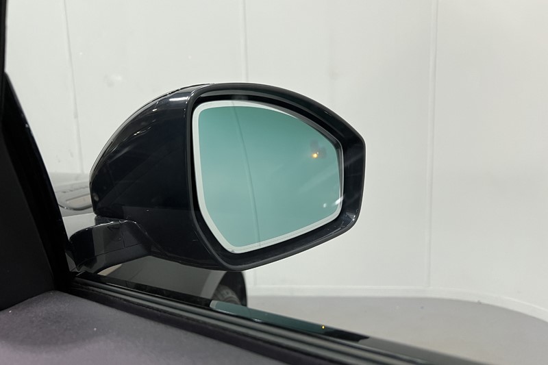 Used Land Rover Range Rover Velar 2024 for sale - 77375919: Photo 24