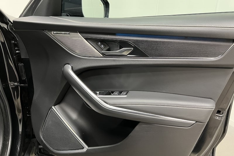 Used Jaguar F-Pace 2023 for sale - 77225279: Photo 21