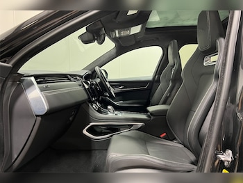 Used Jaguar F-Pace 2023 for sale - 77225279: Photo