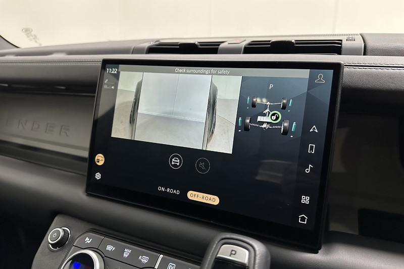 Used Land Rover Defender 2024 for sale - 77690990: Photo 12