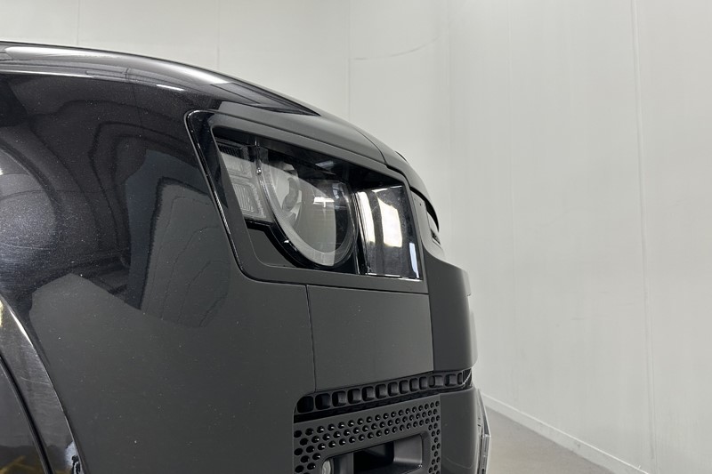 Used Land Rover Defender 2024 for sale - 77690990: Photo 17