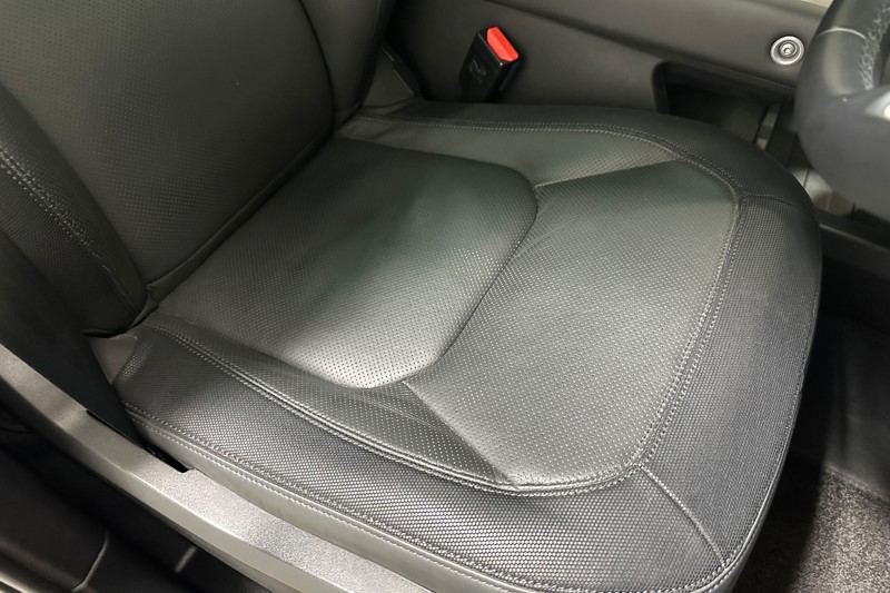 Used Land Rover Defender 2024 for sale - 77690990: Photo 24