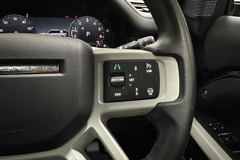 Used Land Rover Defender 2024 for sale - 77690990: Photo 28