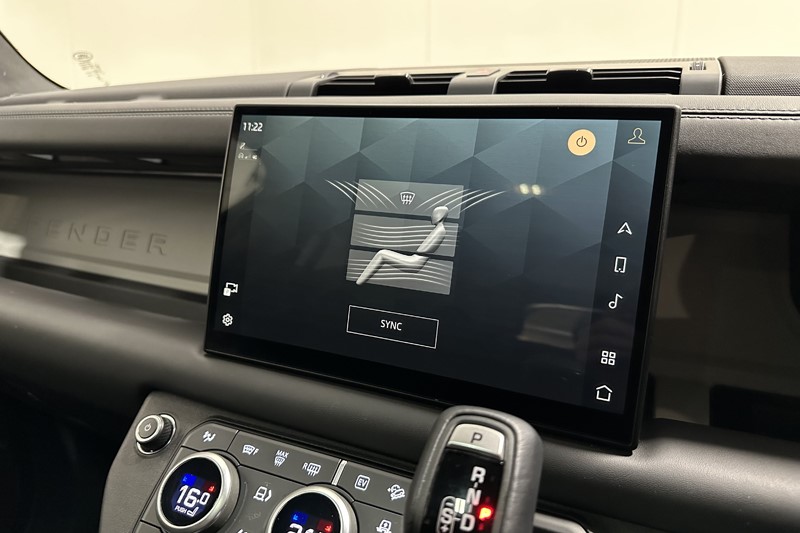 Used Land Rover Defender 2024 for sale - 77690990: Photo 33