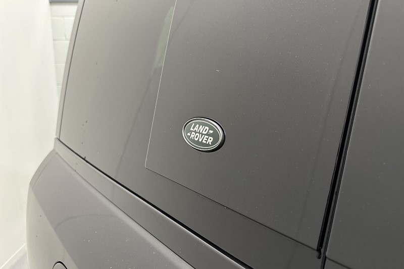 Used Land Rover Defender 2024 for sale - 77690990: Photo 46