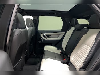 Used Land Rover Discovery Sport 2023 for sale - 78698134: Photo