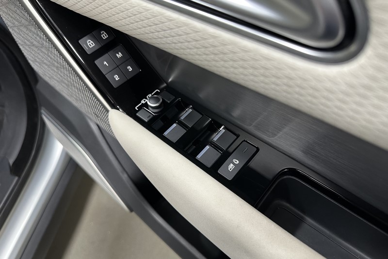 Used Land Rover Range Rover Velar 2023 for sale - 78175994: Photo 24