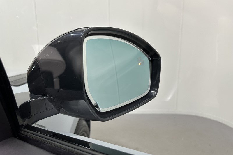 Used Land Rover Range Rover Velar 2023 for sale - 78175994: Photo 25