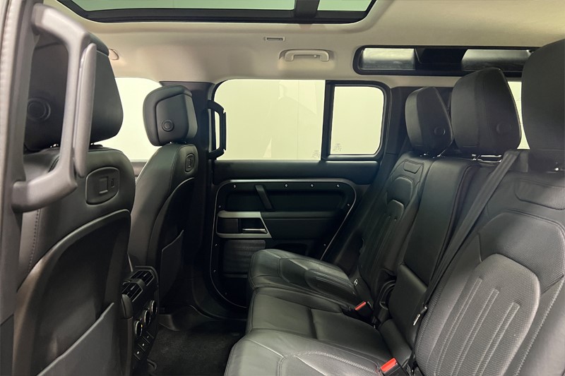 Used Land Rover Defender 2020 for sale - 77918138: Photo 4