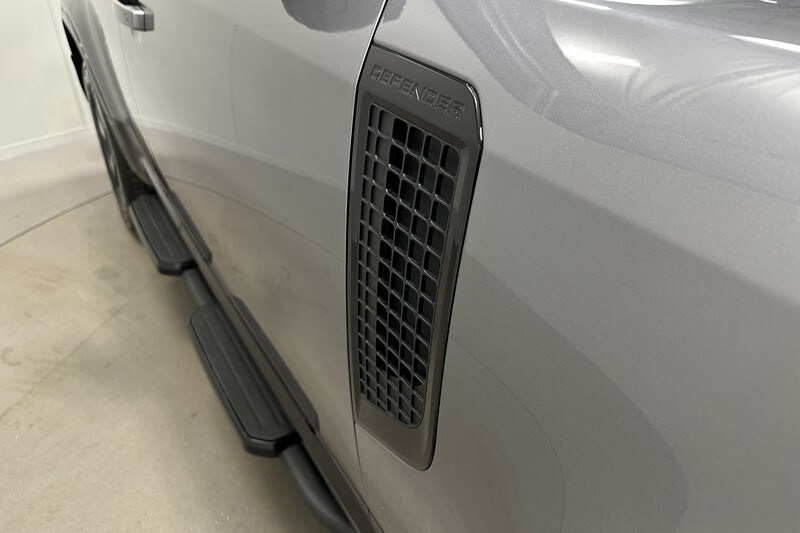 Used Land Rover Defender 2024 for sale - 78121444: Photo 21