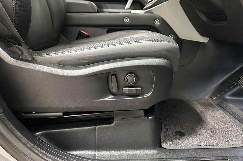 Used Land Rover Defender 2024 for sale - 78121444: Photo 26