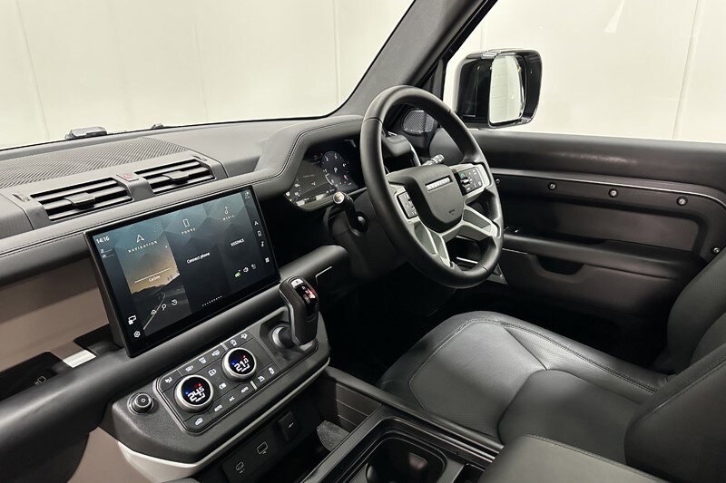 Used Land Rover Defender 2024 for sale - 78121444: Photo 43