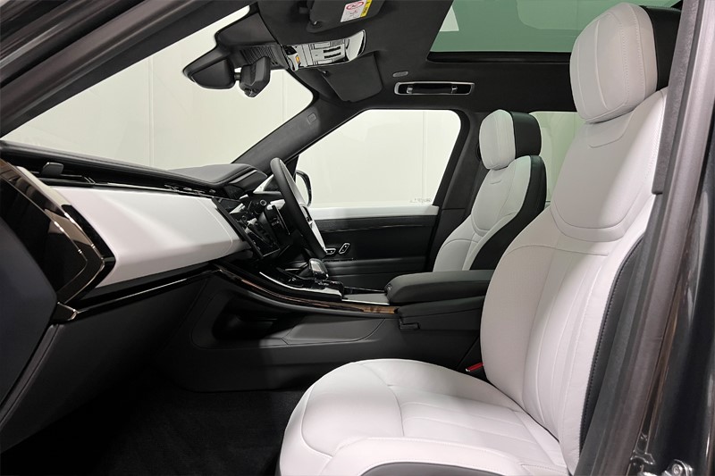 Used Land Rover Range Rover Sport 2025 for sale - 76982149: Photo 3