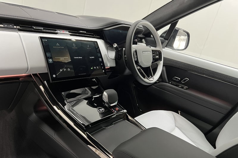 Used Land Rover Range Rover Sport 2025 for sale - 76982149: Photo 44