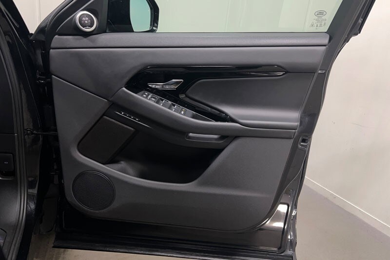 Used Land Rover Range Rover Evoque 2023 for sale - 76982328: Photo 21