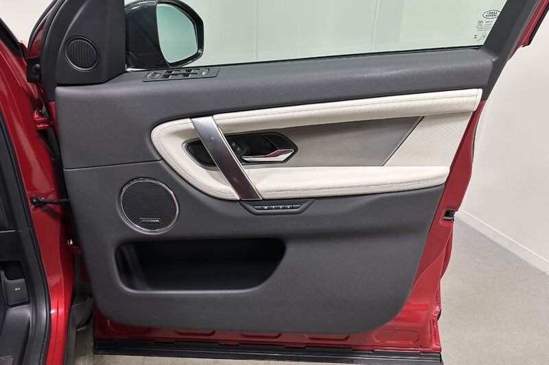 Used Land Rover Discovery Sport 2025 for sale - 76982391: Photo 21