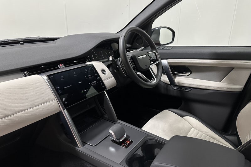 Used Land Rover Discovery Sport 2025 for sale - 76982391: Photo 37