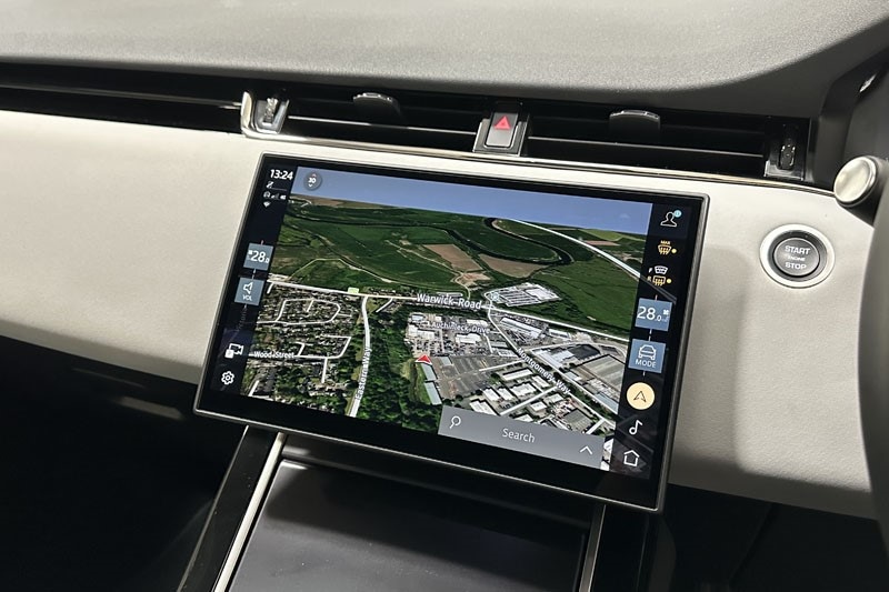 Used Land Rover Range Rover Evoque 2025 for sale - 76982074: Photo 11