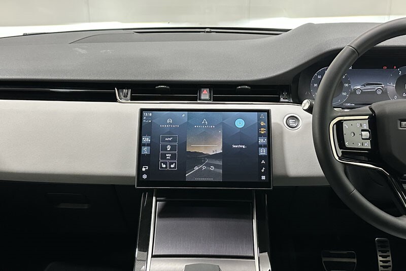 Used Land Rover Range Rover Evoque 2025 for sale - 76982074: Photo 14