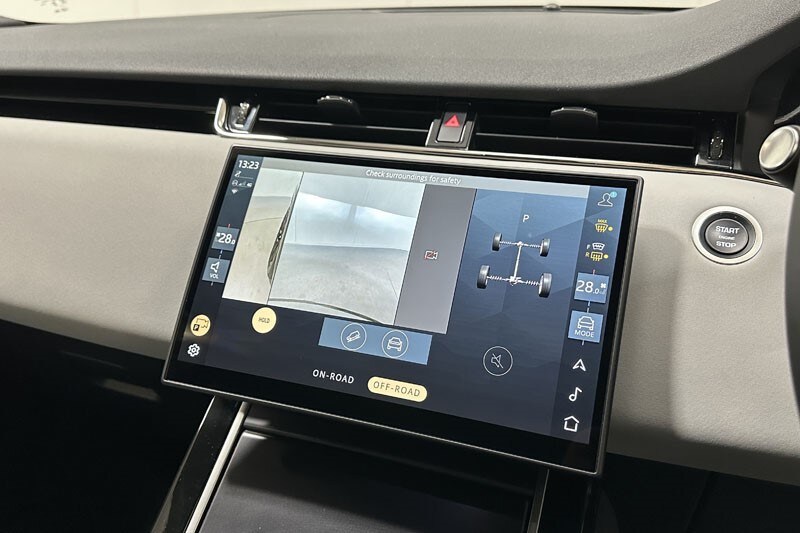 Used Land Rover Range Rover Evoque 2025 for sale - 76982074: Photo 32