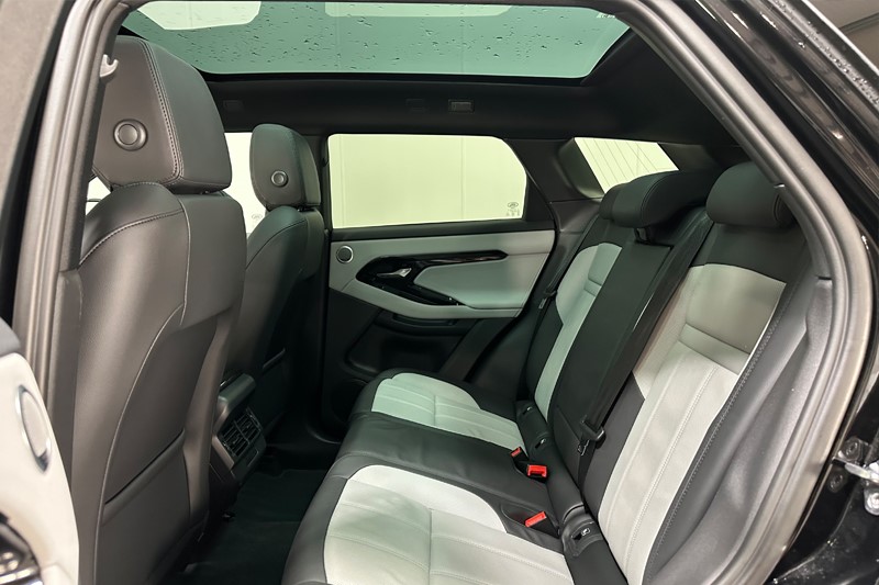 Used Land Rover Range Rover Evoque 2025 for sale - 76982074: Photo 4