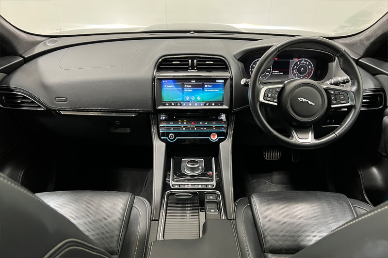 Used Jaguar F-Pace 2019 for sale - 77093886: Photo 9