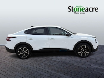 Used Citroen e-C4 2023 for sale - 79412824: Photo