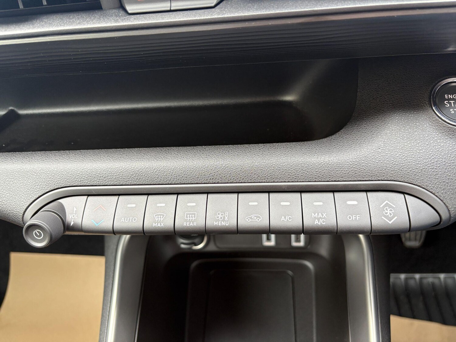 Used Jeep Avenger 2025 for sale - 76246849: Photo 32