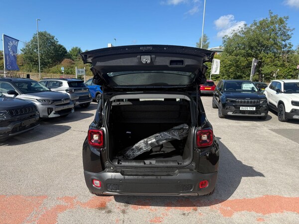 Used Jeep Renegade 2025 for sale - 75782204: Photo 10