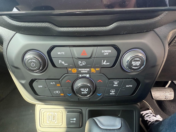 Used Jeep Renegade 2025 for sale - 75782204: Photo 19