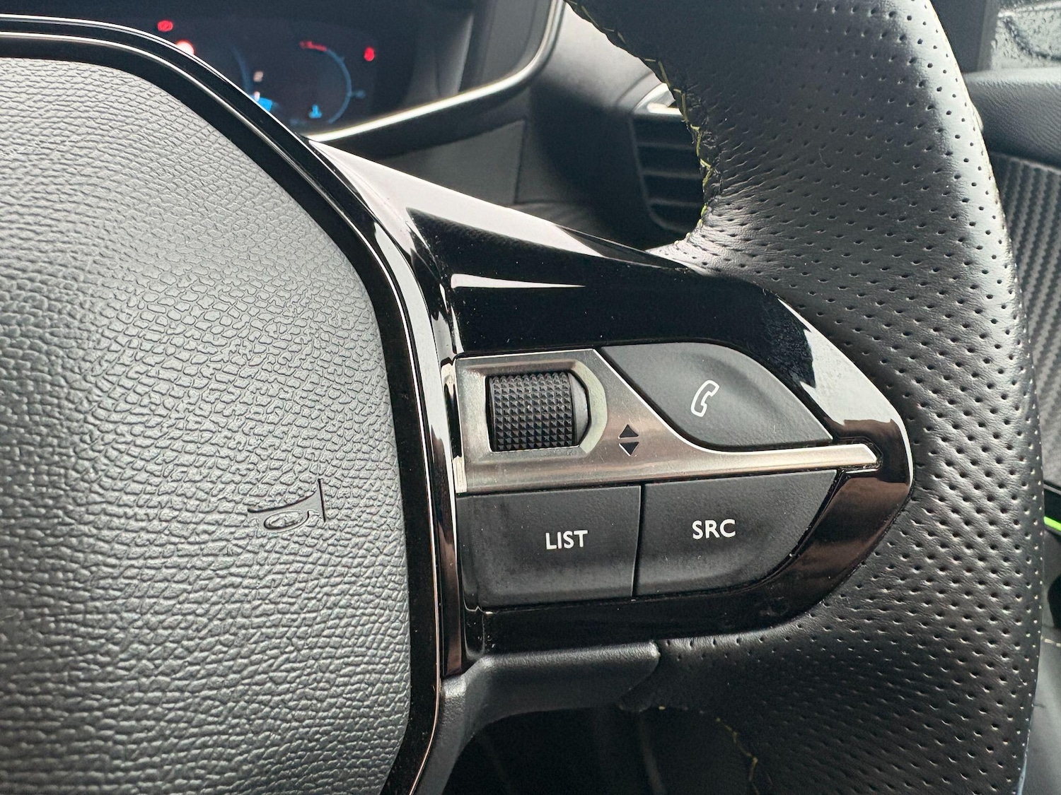 Used Peugeot 2008 2022 for sale - 77175184: Photo 14