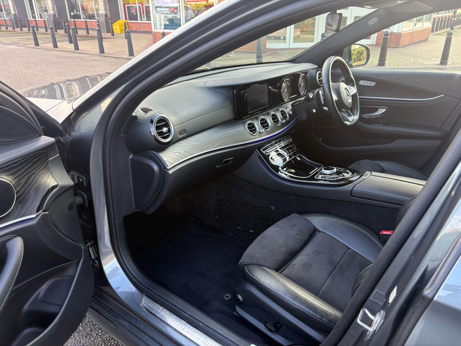 Used Mercedes-Benz E Class 2016 for sale - 76632778: Photo 14